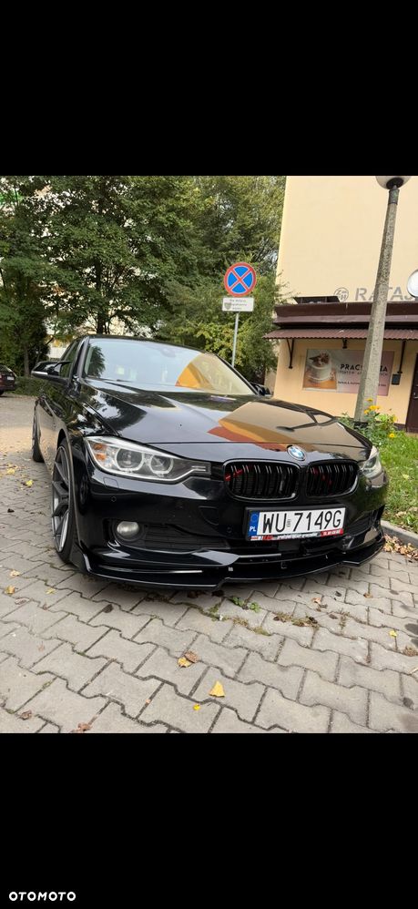 BMW Seria 3 320d Sport Line - 4