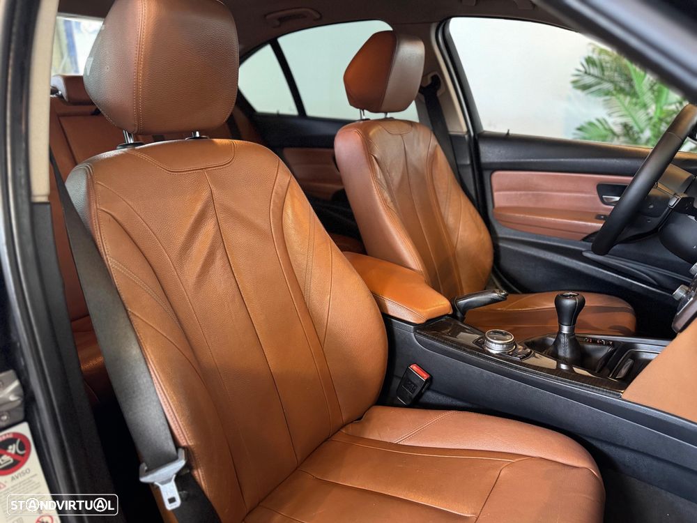 BMW 320 d EfficientDynamics Line Luxury - 28