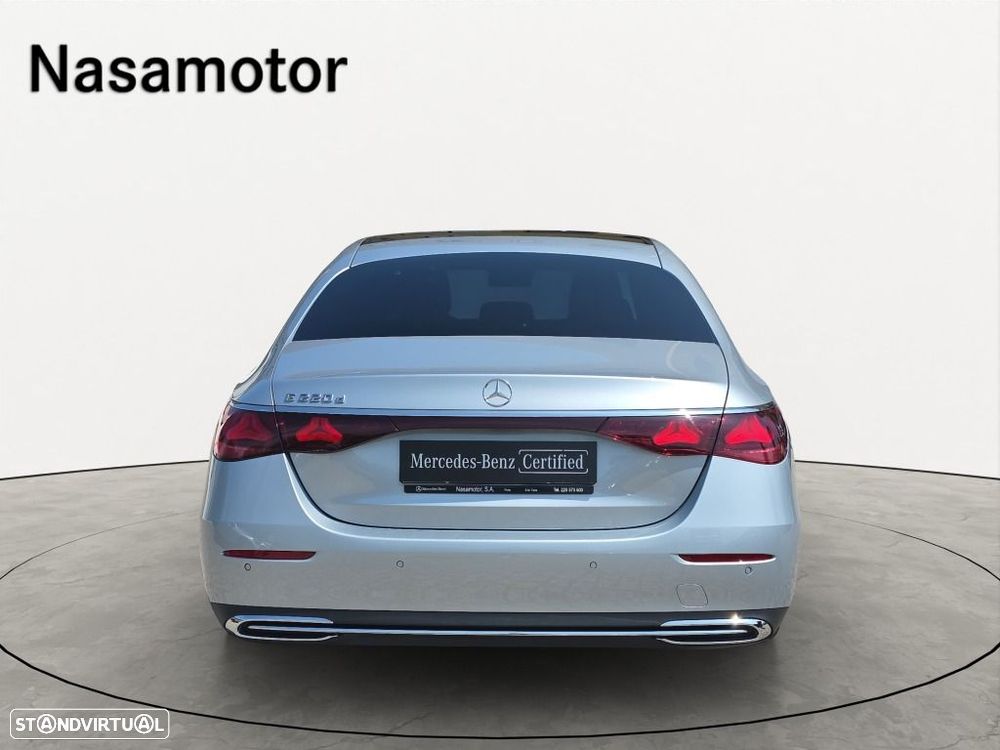 Mercedes-Benz E 220 — fotografia 3
