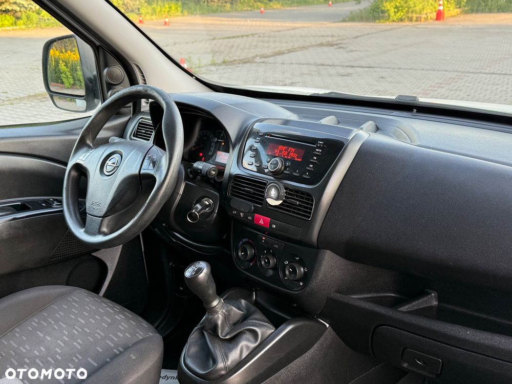 Opel COMBO 1.3 - 33