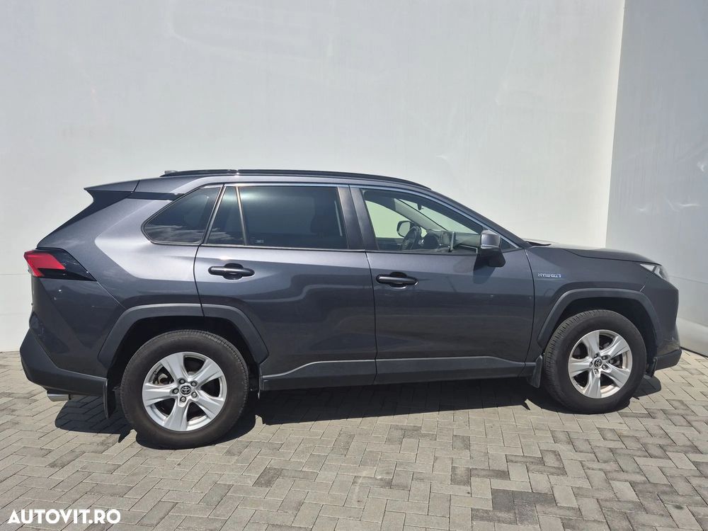 Toyota RAV4 - 7