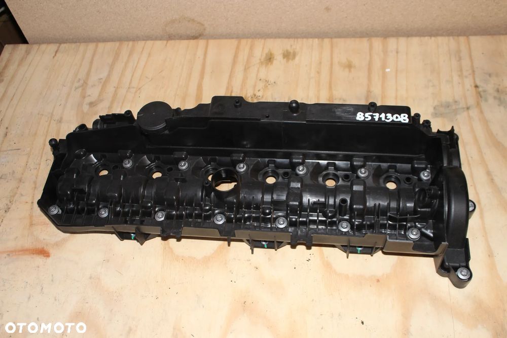 POKRYWA ZAWORÓW BMW B57 G30 G11 G20 G05 8571308 2021 - 2