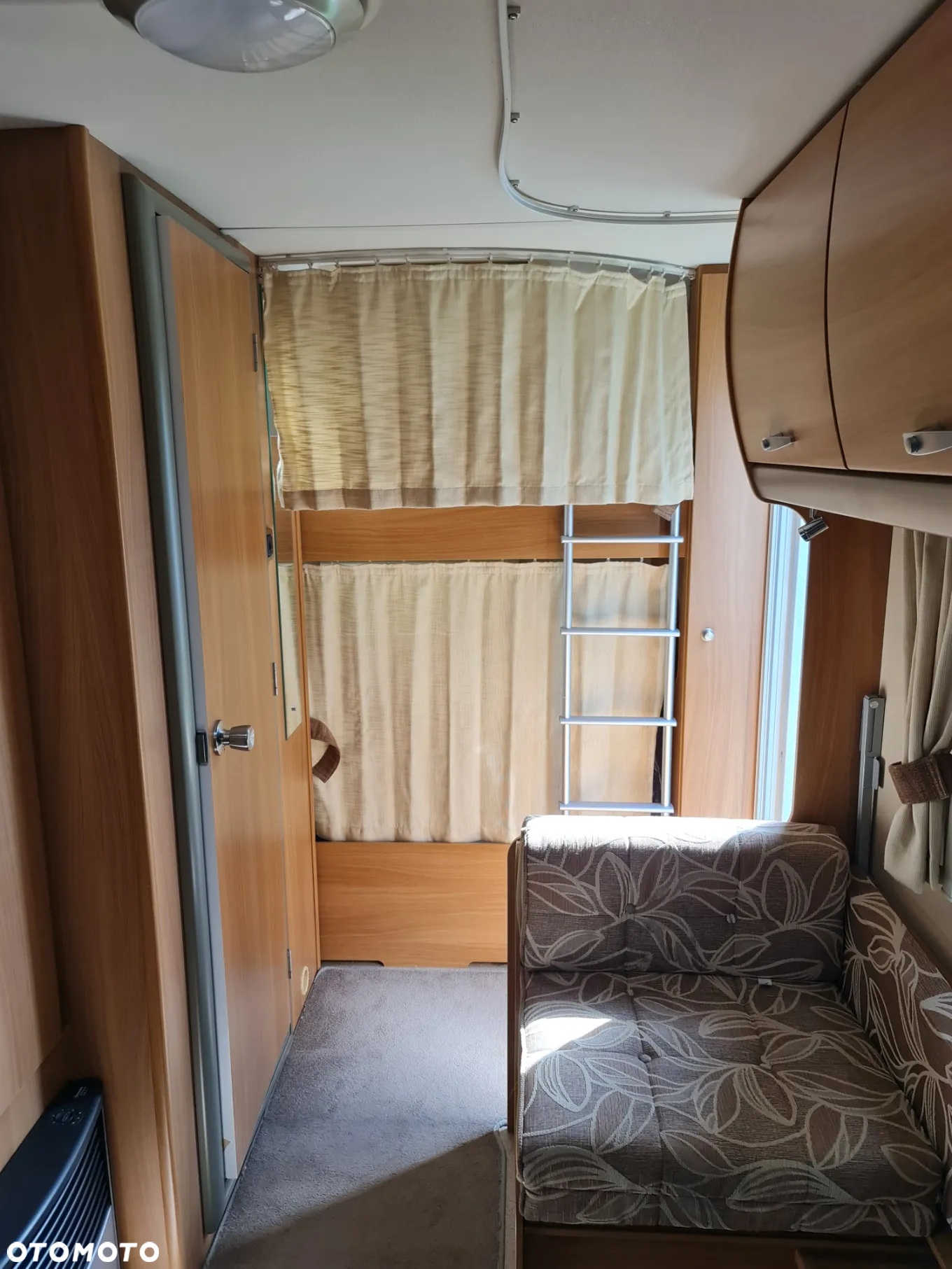 SWIFT CHARISMA 570 - 17