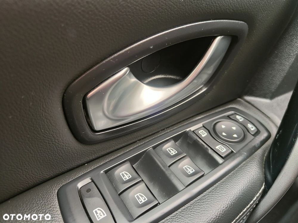 Renault Laguna dCi 150 FAP GT - 15