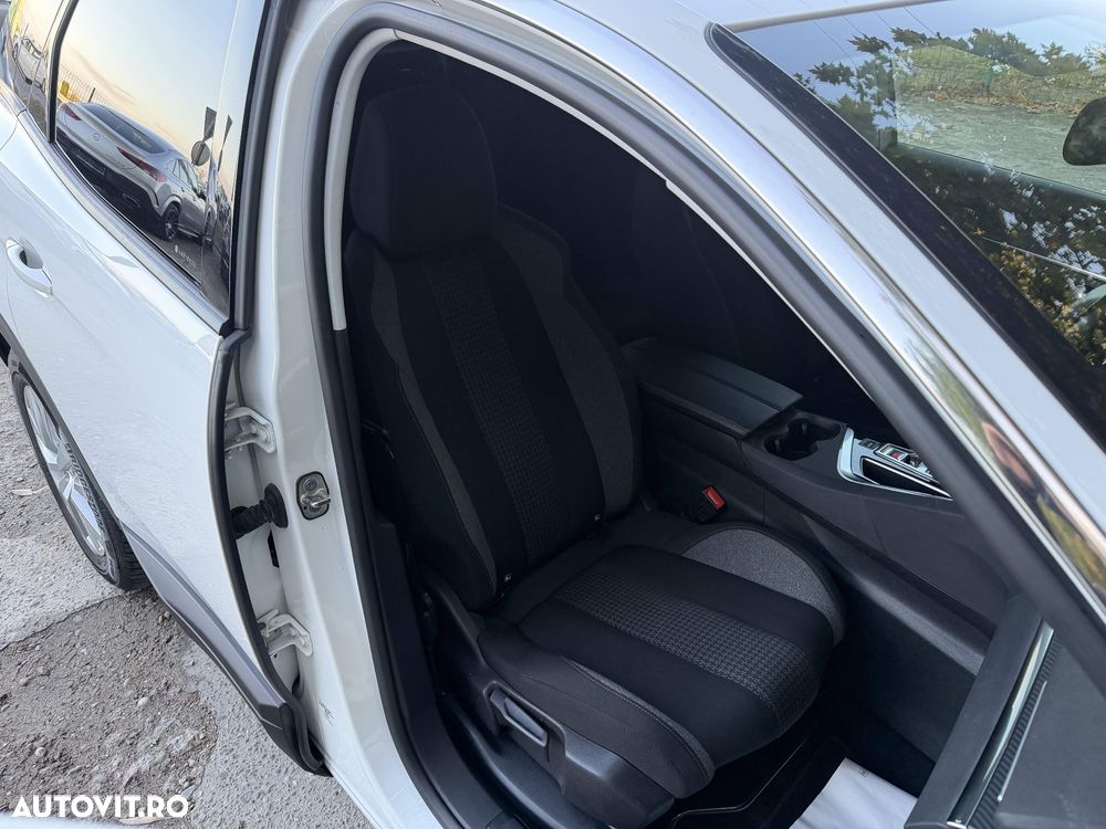 Peugeot 3008 BlueHDi 130 Stop & Start EAT8 Active - 15