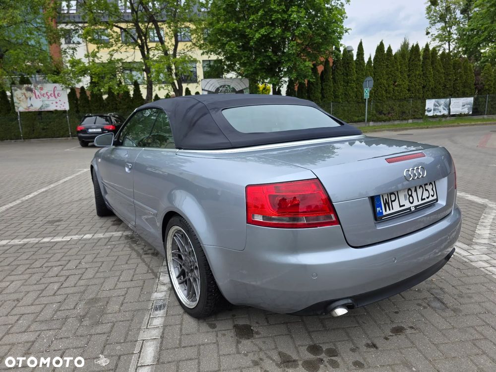 Audi A4 Cabrio - 33
