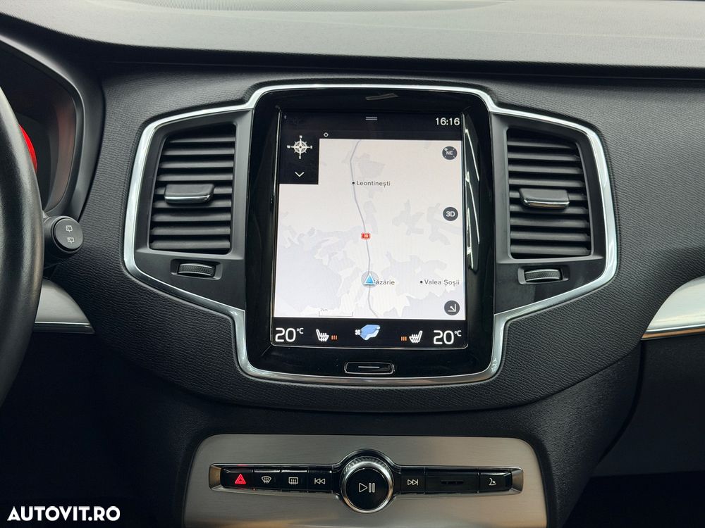 Volvo XC 90 D5 AWD Geartronic Momentum - 27