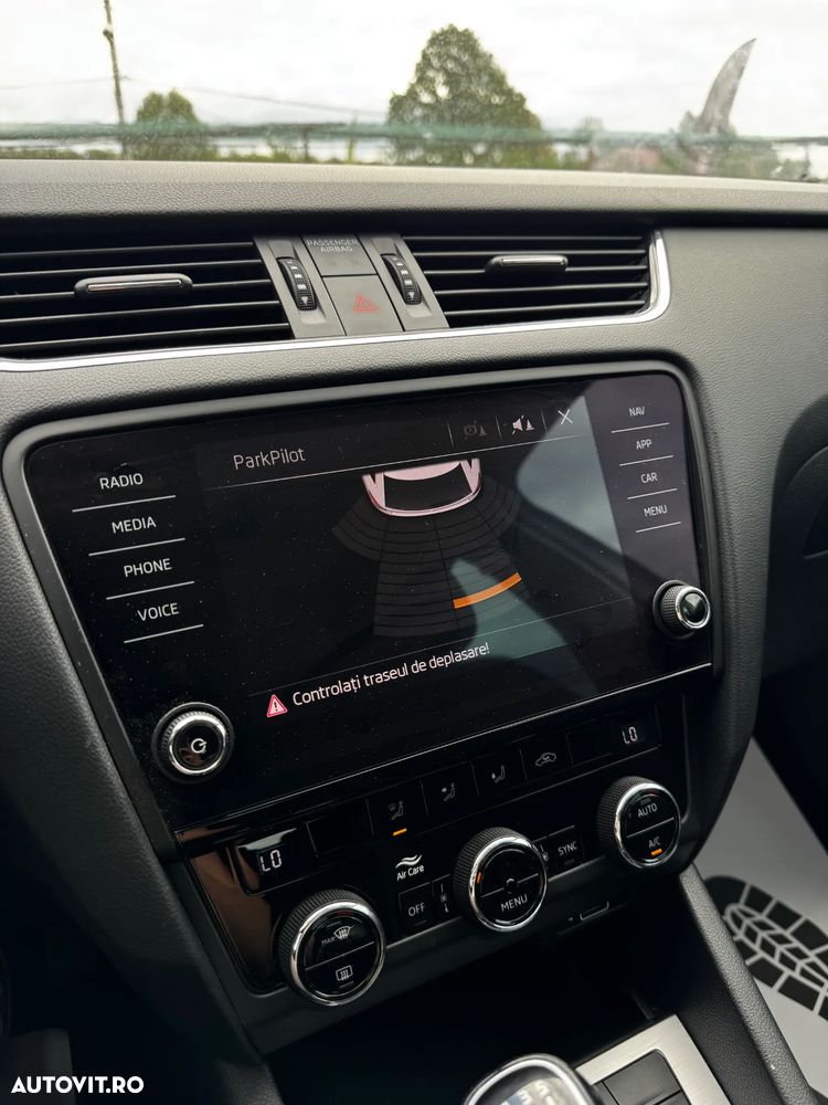 Skoda Octavia - 25