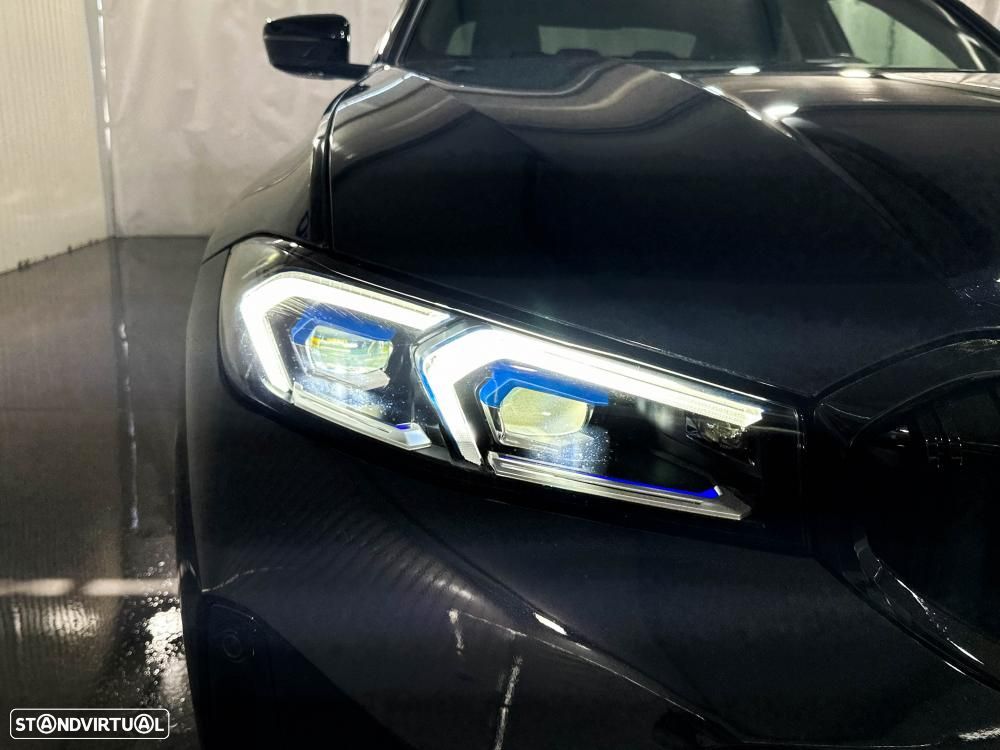 BMW 330 e Pack Desportivo M Auto - 16