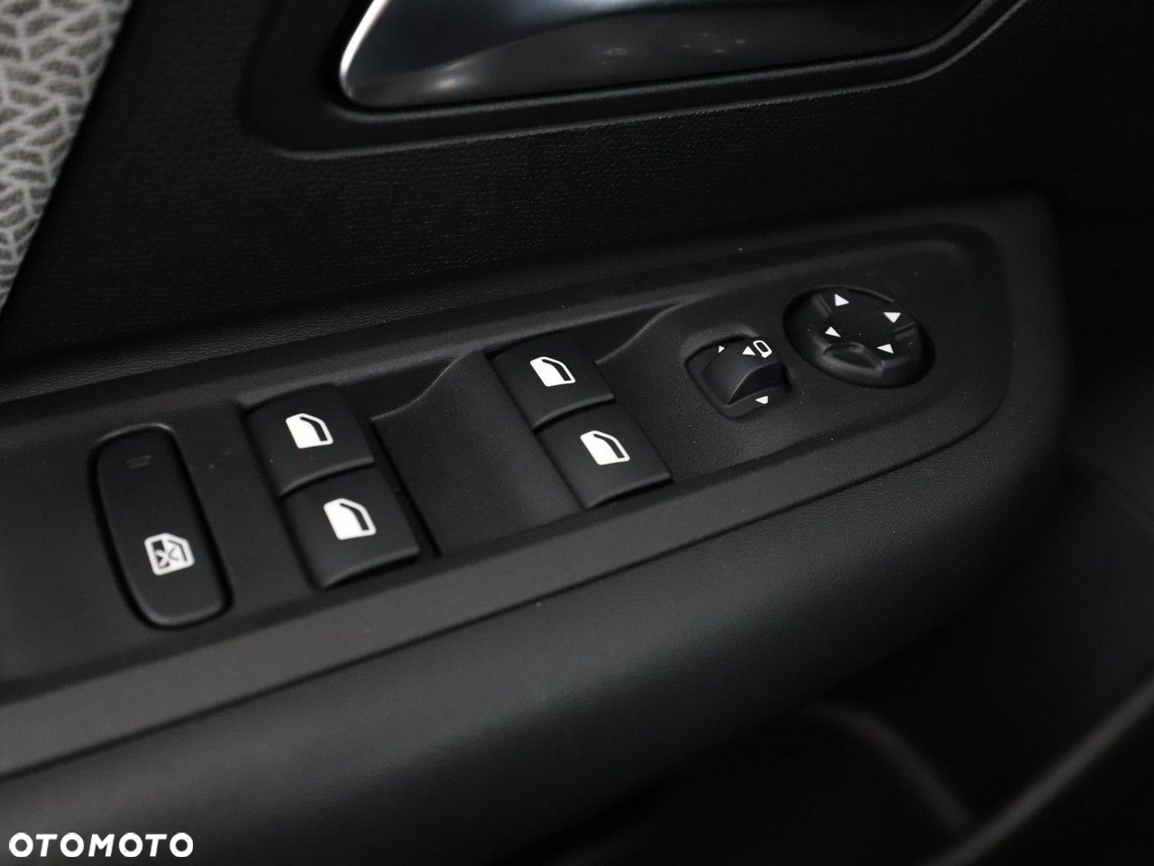 Citroën C4 1.2 PureTech Shine S&S EAT8 - 40