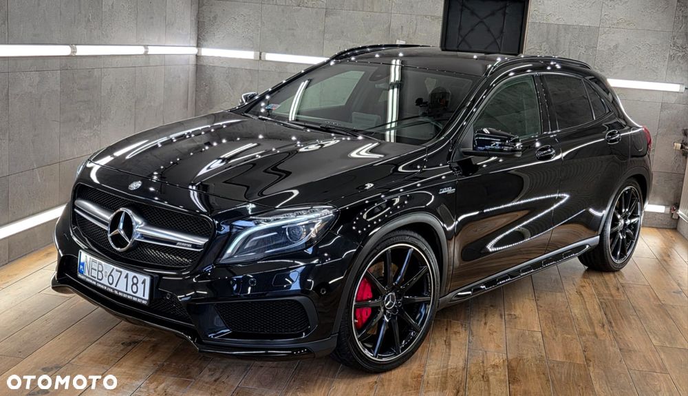 Mercedes-Benz GLA - 1