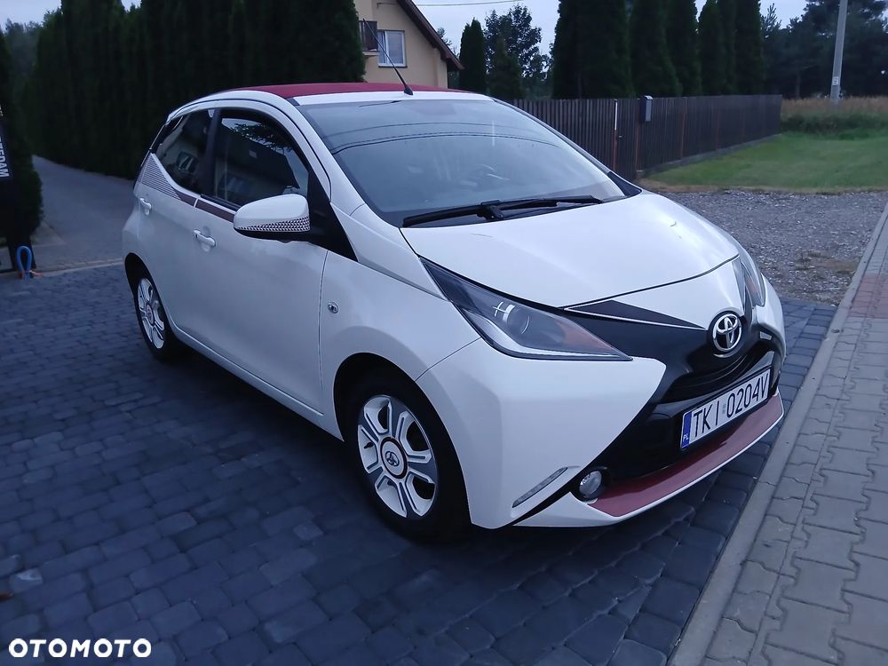 Toyota Aygo x-clusiv - 1