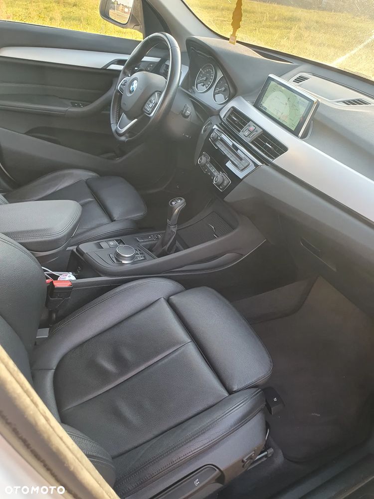BMW X1 sDrive16d - 10