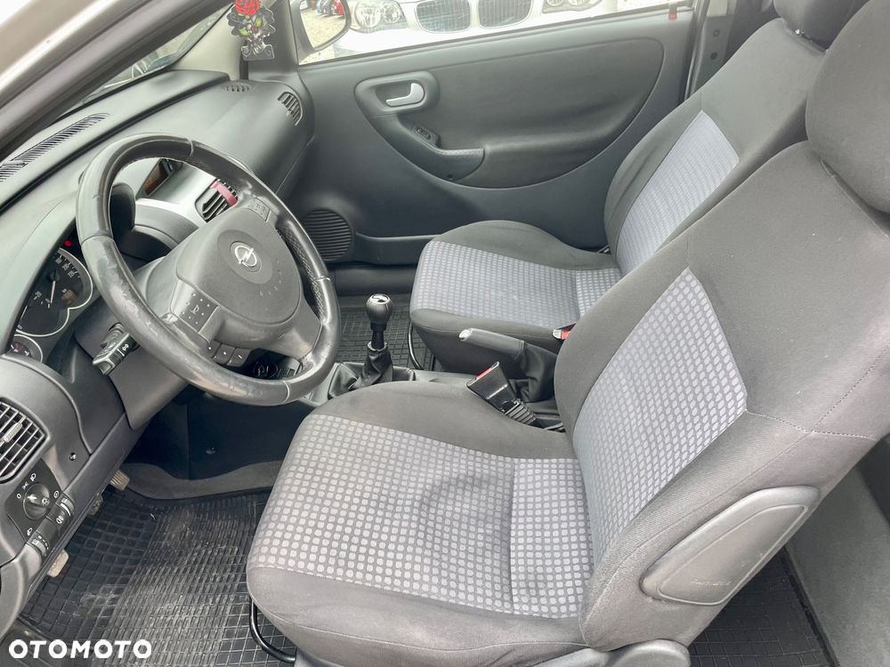 Opel Corsa - 27