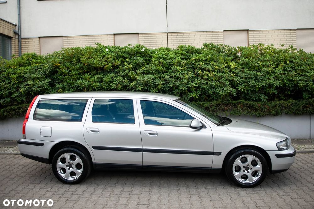 Volvo V70 2.4 Optima - 11