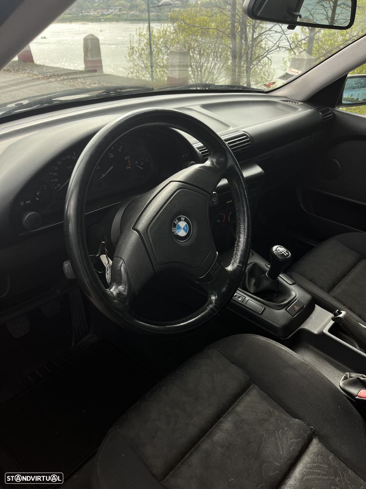 BMW 316 i Compact - 9