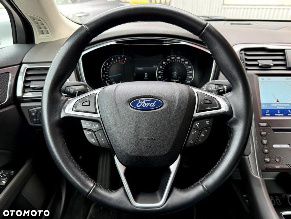 Ford Mondeo - 12