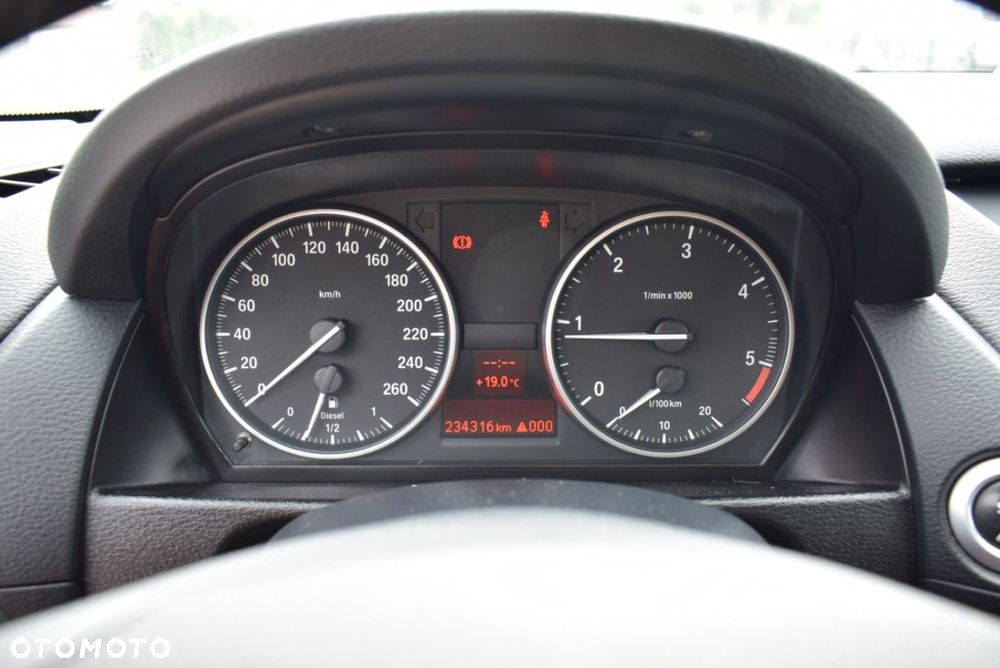 BMW X1 - 26