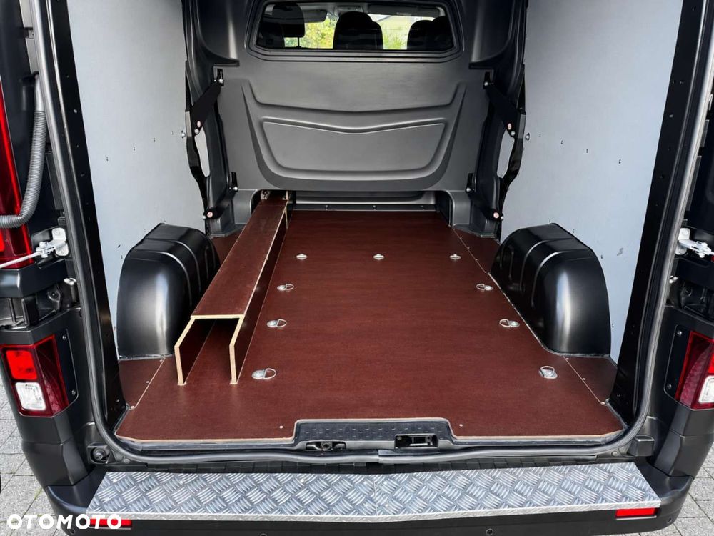 Renault Doka 6-0sobowy Long Perfekcyjny stan - 26