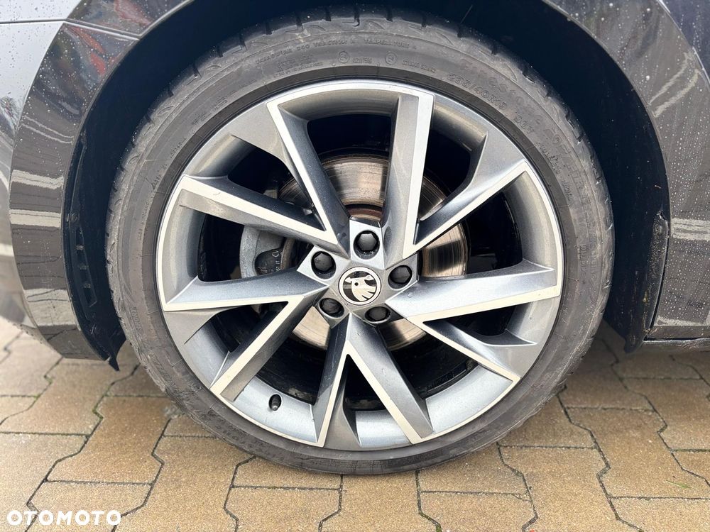 Skoda Superb 2.0 TDI 4x4 DSG SportLine - 8