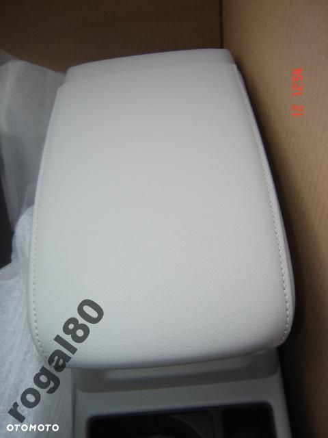 VW TOURAN MODEL 2015 PODŁOKIETNIK ORYGINAŁ NOWY - 3