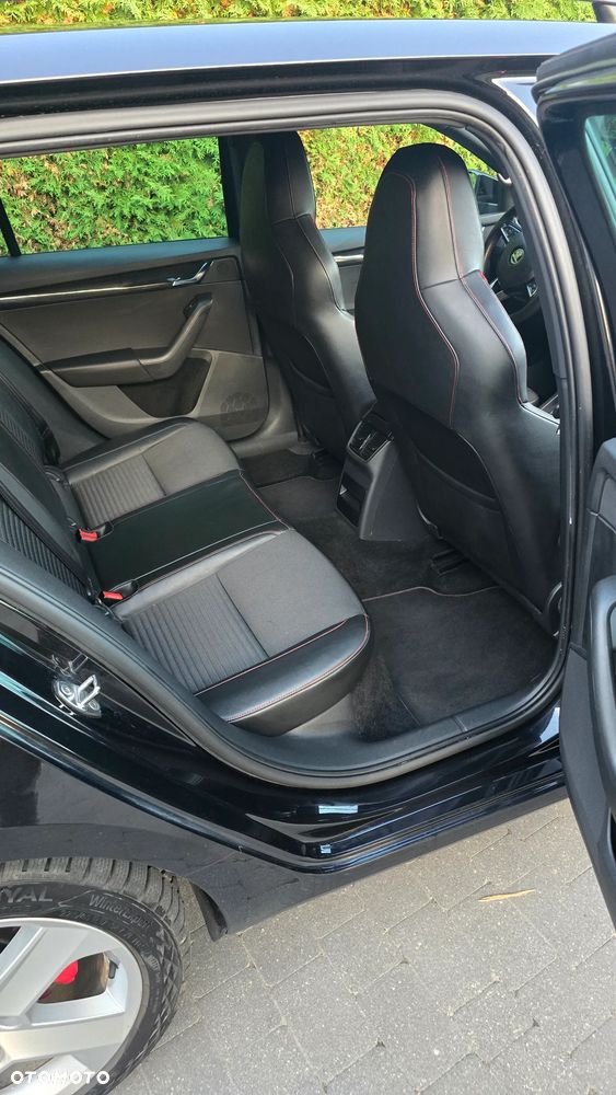 Skoda Octavia 2.0 TDI (Green tec) RS - 9