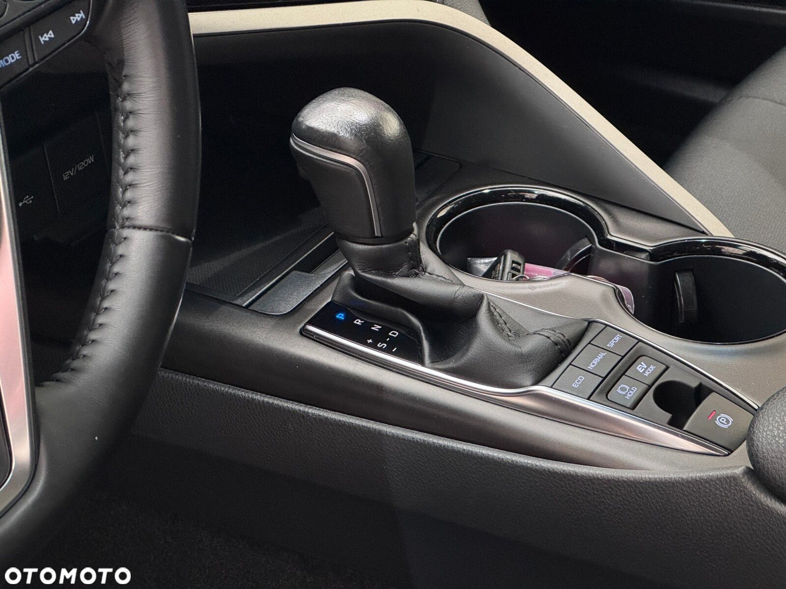 Toyota Camry - 9