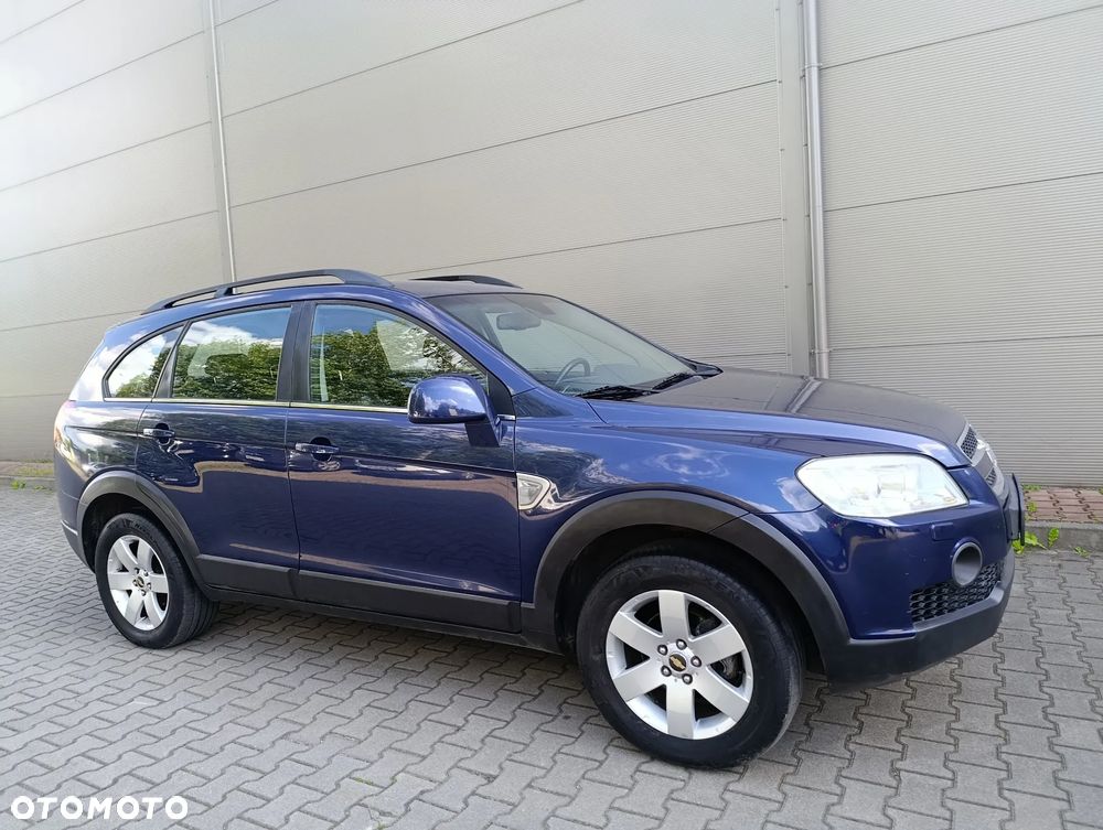 Chevrolet Captiva 2.4 4WD 7 Sitzer LT - 7