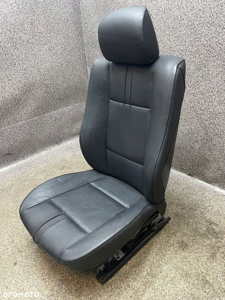 Fotel prawy przod przedni pasazera skorzany skora czarna BMW X3 E83 ORG BDB - 5