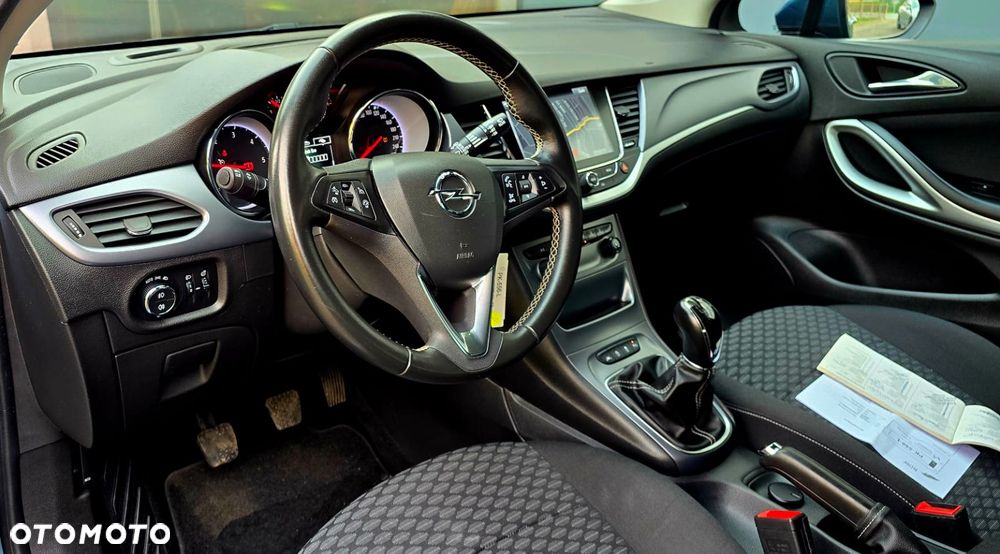 Opel Astra 1.6 D (CDTI) Start/Stop Innovation - 30