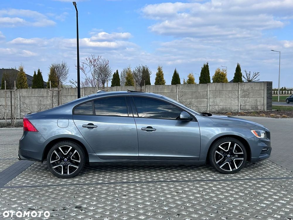 Volvo S60 T5 Drive-E Dynamic Edition (Momentum) - 3
