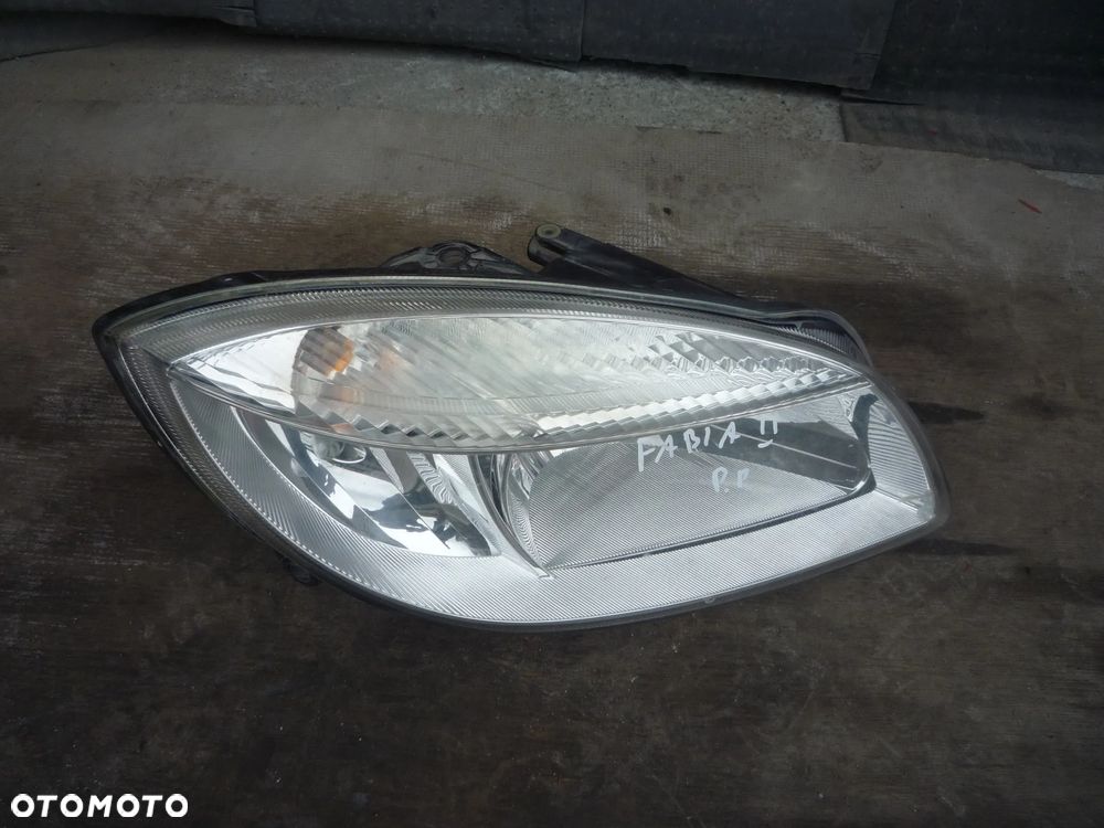 SKODA FABIA II LAMPA PRZEDNIA LEWA LUB PRAWA - 9