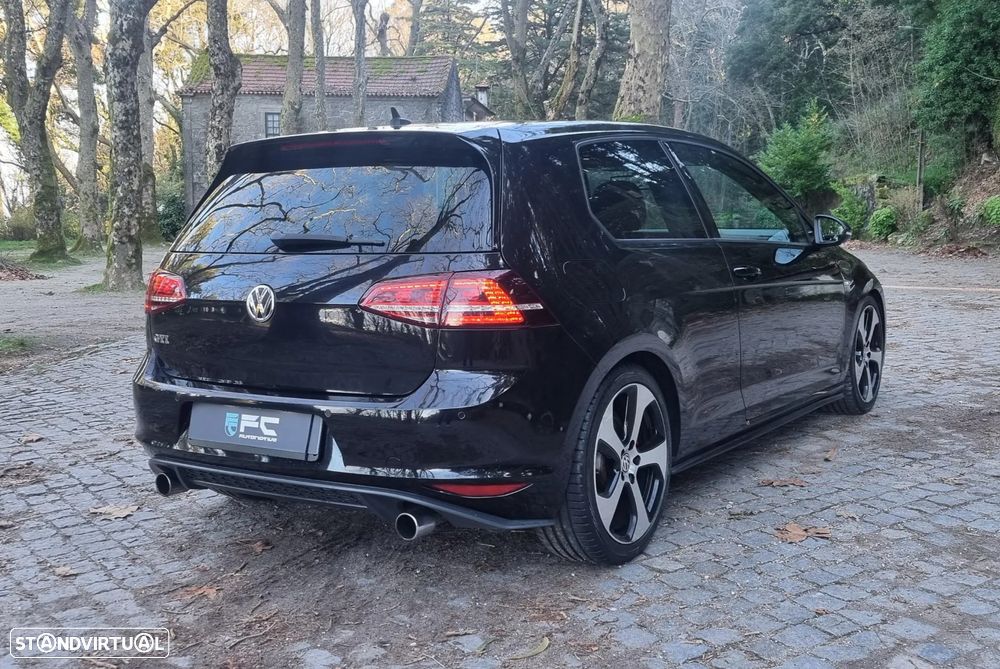 VW Golf 2.0 TSi GTi - 8