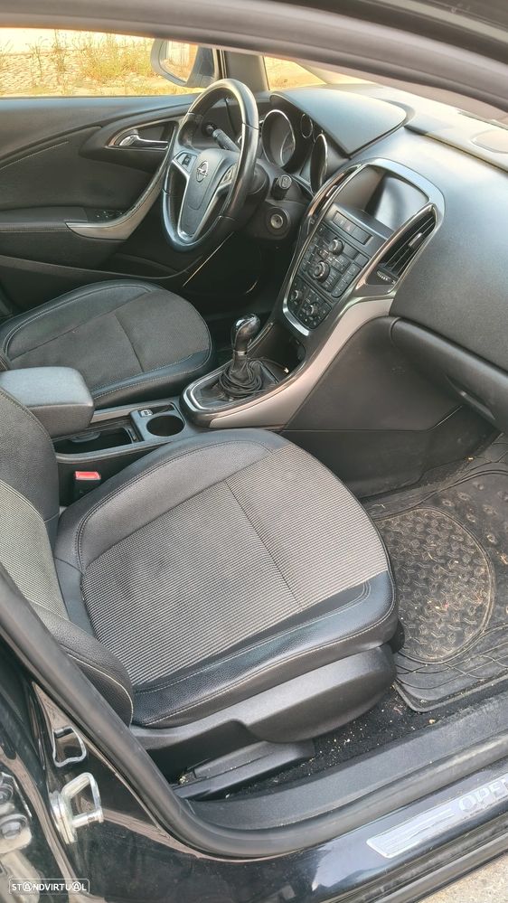 Opel Astra 1.7 CDTI Cosmo - 2