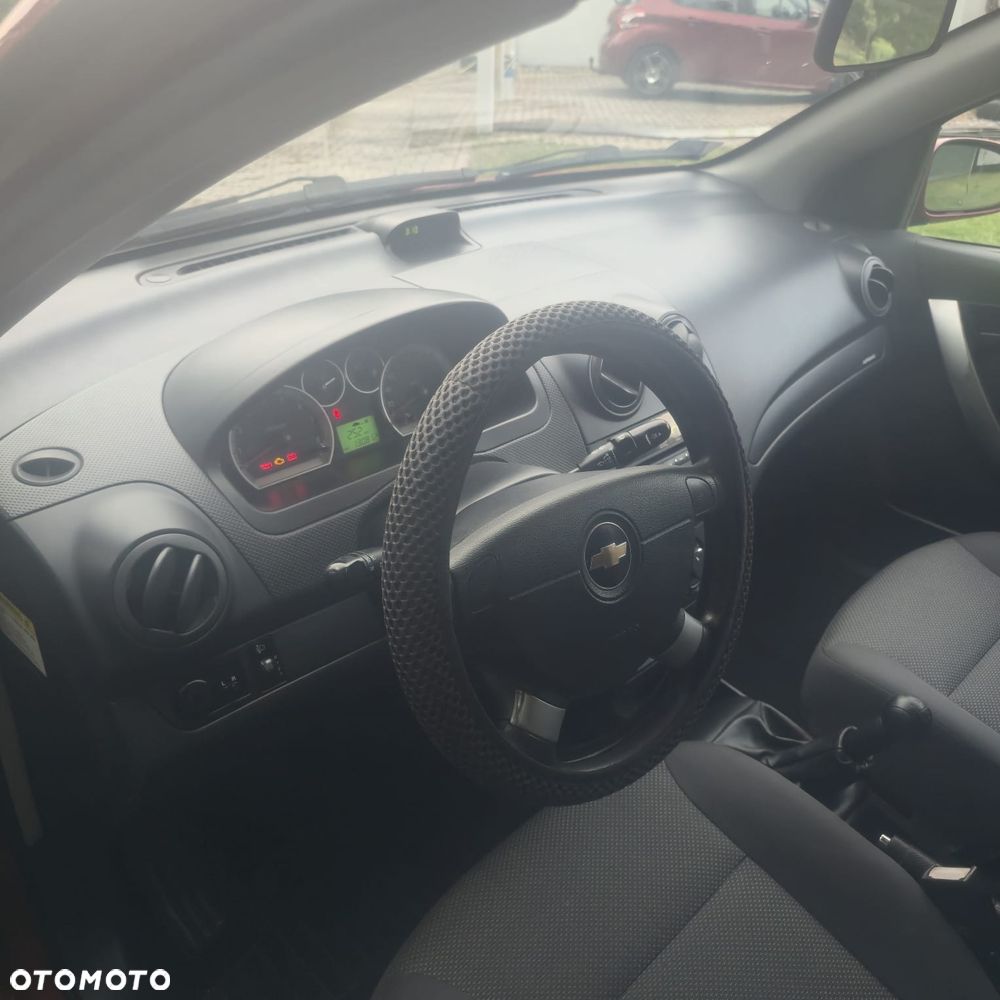 Chevrolet Aveo - 6