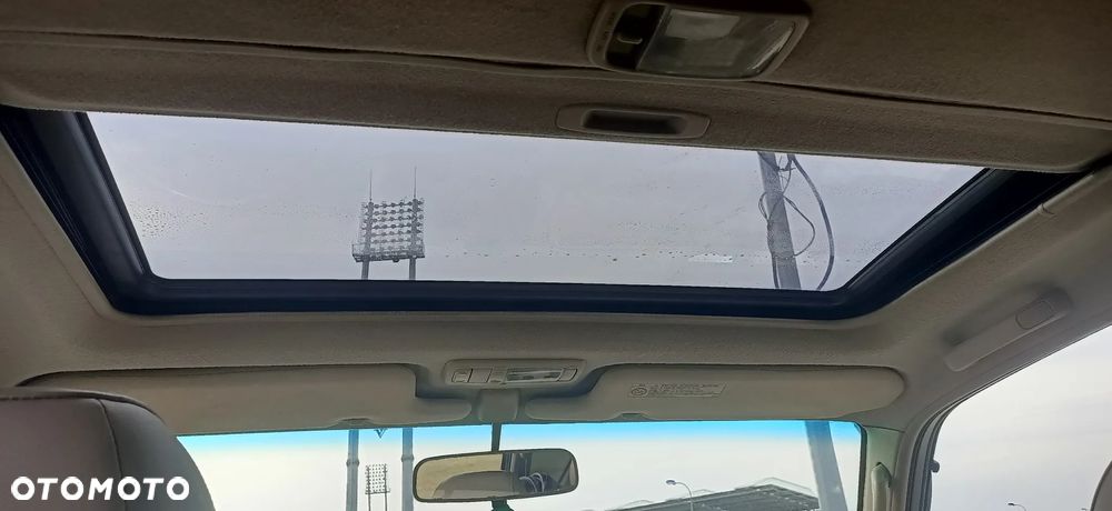 Toyota Land Cruiser - 17