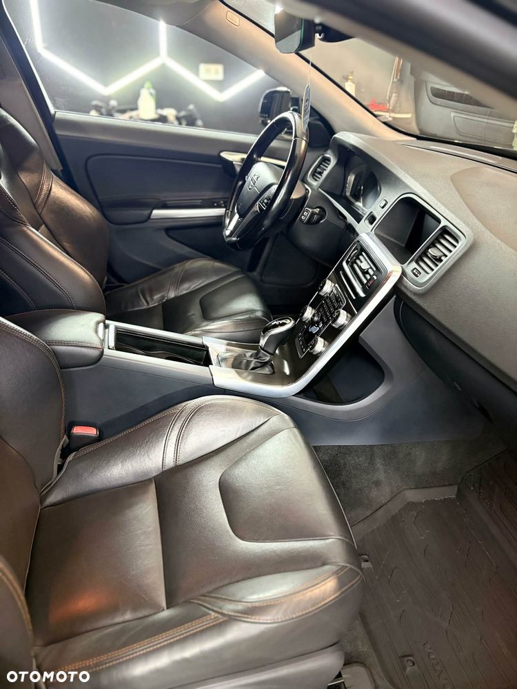 Volvo V60 - 13