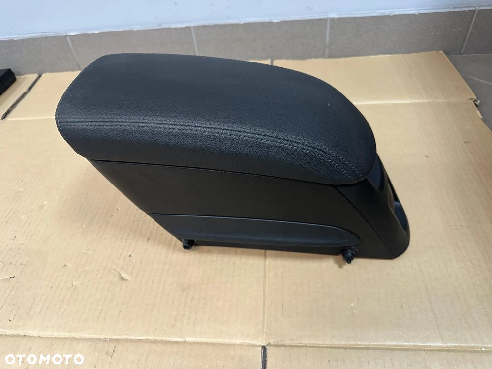 OPEL MERIVA B PODŁOKIETNIK SCHOWEK UCHWYT NA KUBEK - 1
