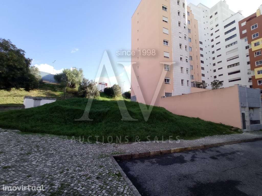 190,5/312 Avos indivisos de terreno para construção - BENFICA - LIS... - Grande imagem: 2/6