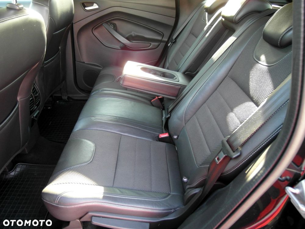 Ford Kuga 2.0 TDCi 4x4 Titanium - 24