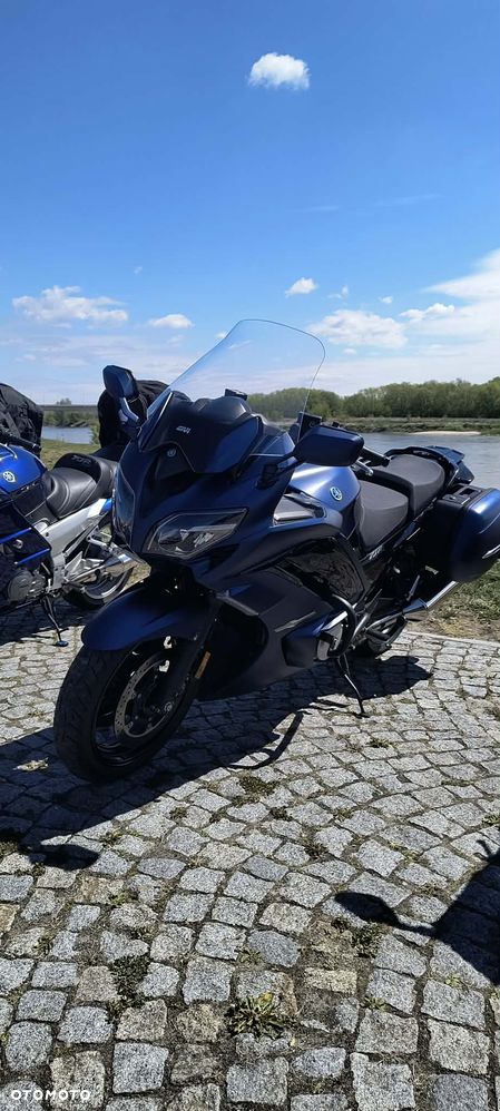 Yamaha FJR - 1