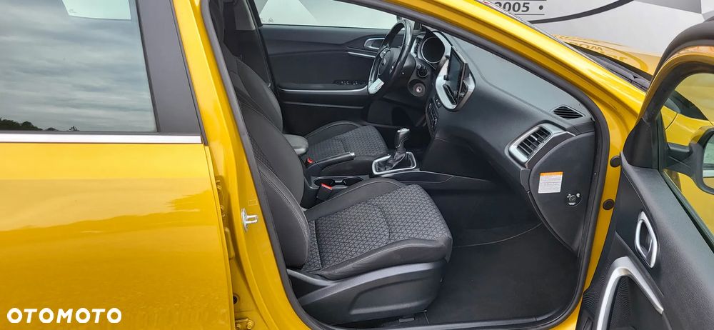 Kia XCeed 1.6 CRDi Eco-Dynamics+ (48V Mild-Hybrid) VISION - 17