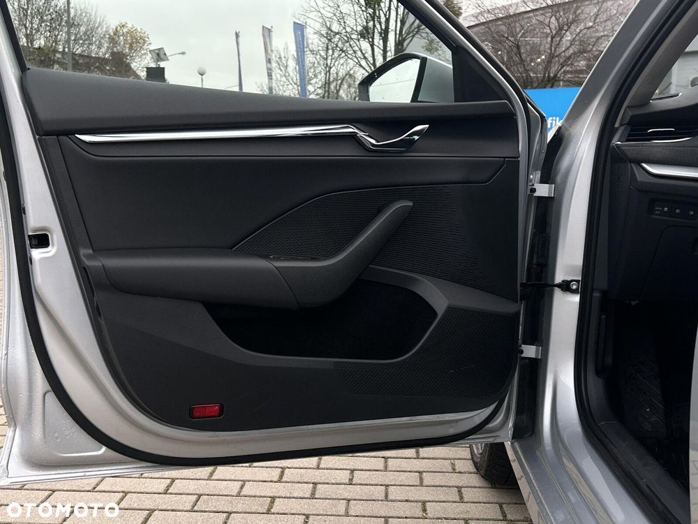 Skoda Octavia 1.5 TSI ACT Style - 11