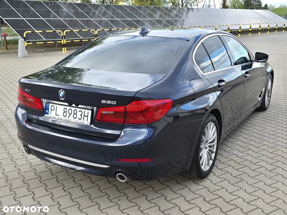 BMW Seria 5 520d xDrive Luxury Line sport - 3