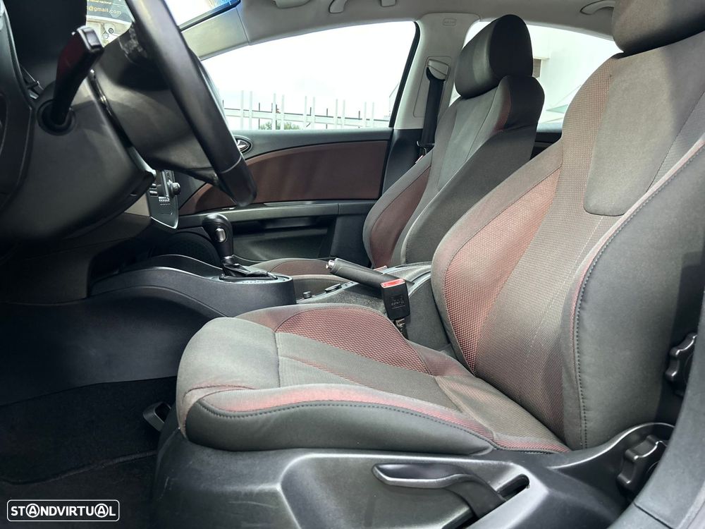 SEAT Leon 2.0 TDI Sport Up DSG - 16