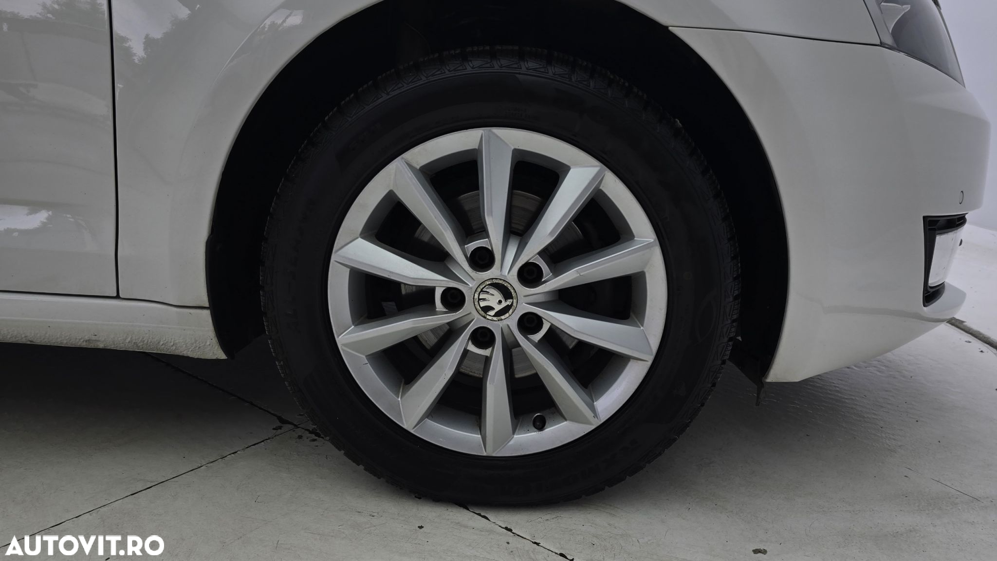 Skoda Octavia 1.6 TDI DSG Ambition - 23