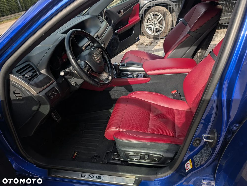 Lexus GS 200t / 300 F Sport - 13