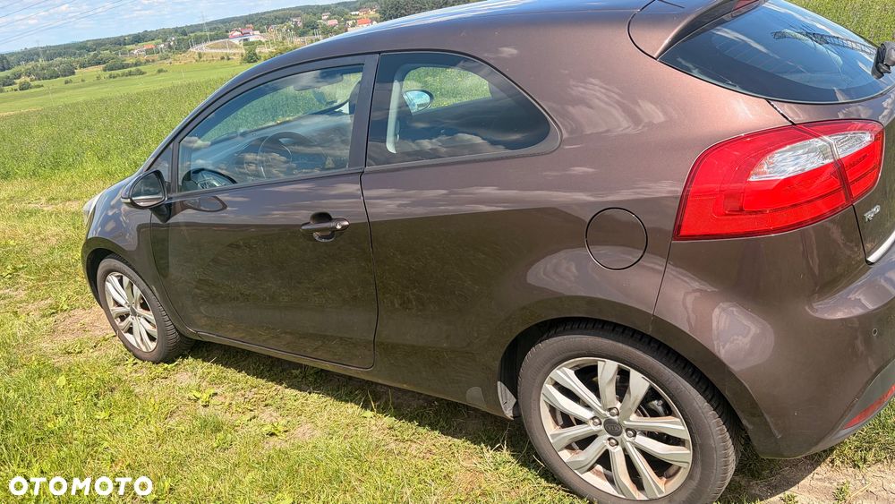 Kia Rio 1.1 crdi M - 7