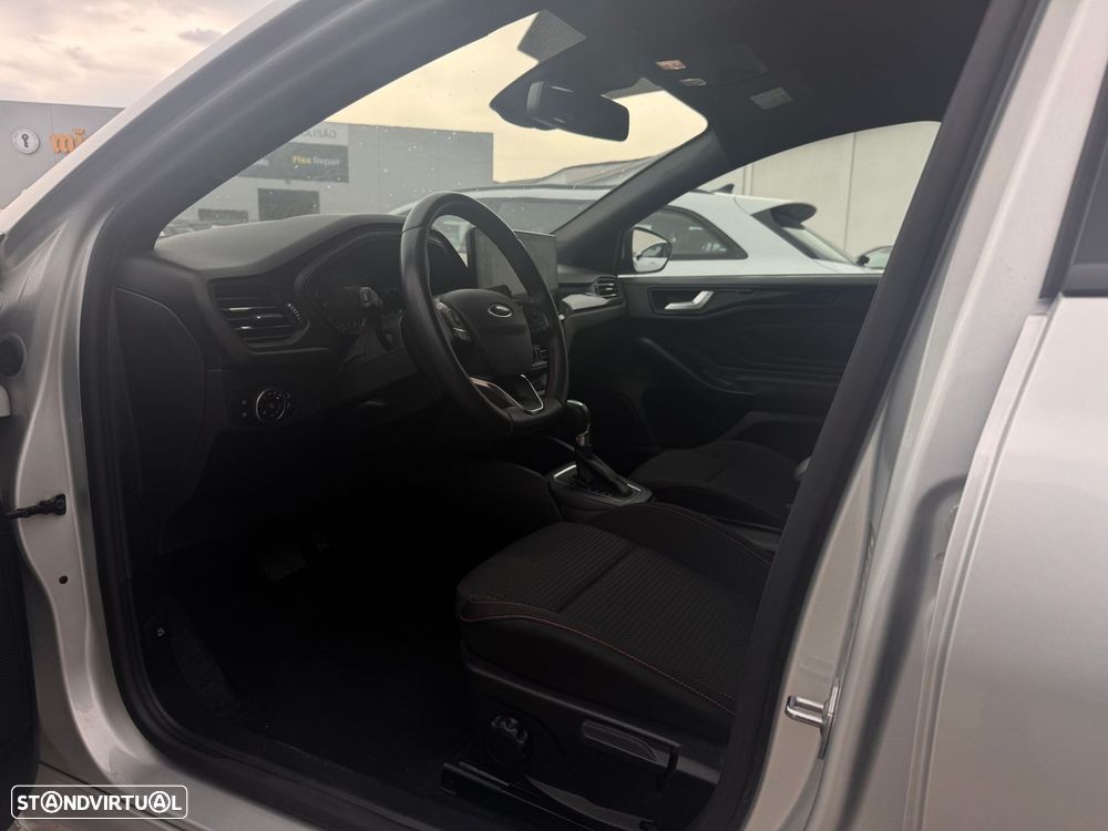 Ford Focus SW 1.0 EcoBoost MHEV ST-Line Aut. - 17