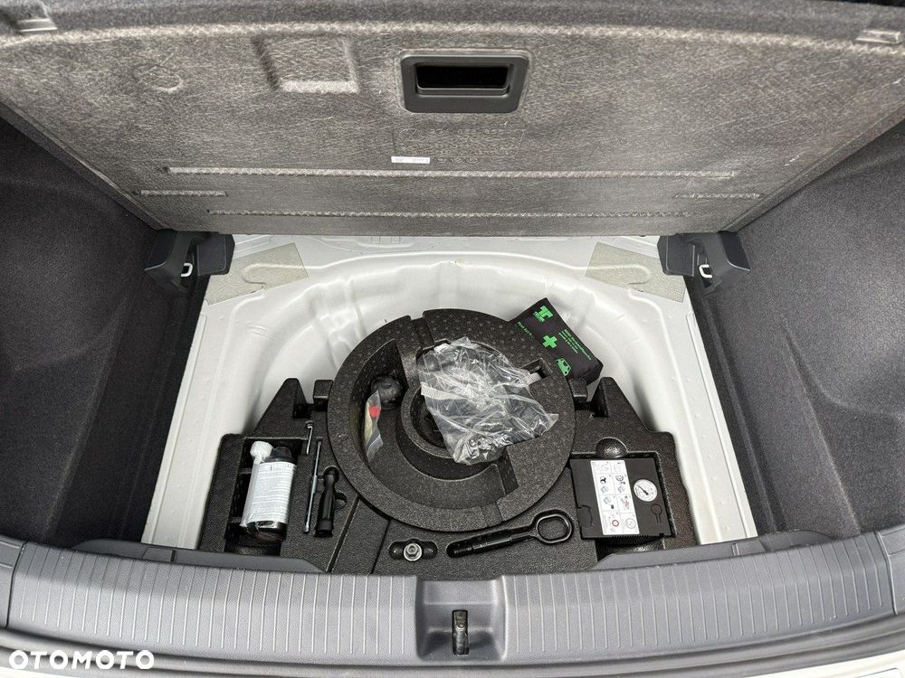 Volkswagen T-Roc 1.5 TSI Style - 29